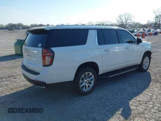 2022 Chevrolet Suburban Premier with VIN 1GNSCFKDXNR121180, listed as a IAAI auction lot 41833036 with 86,085 mi miles and . Bid and sale history available at DreamBid. Image 4.