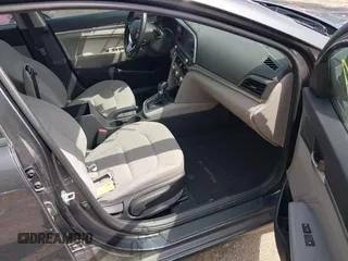 2020 Hyundai Elantra Value Edition z VIN 5NPD84LF6LH616584, wystawiony jako IAAI lot #41926099 z przebiegiem 86 887 mil mil oraz . Historia ofert i sprzedaży dostępna na DreamBid. Obrazek 5.