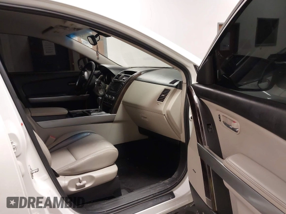 2010 Mazda CX-9 Grand Touring with VIN JM3TB3MA2A0225900, listed as a IAAI auction lot 41591845 with 170,115 mi miles. Bid and sale history available at carsss.com. Image 5.