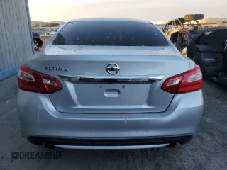 2017 Nissan Altima SR with VIN 1N4AL3AP5HC288610, listed as a Copart auction lot 45187935 with 124,668 mi miles and Salvage Title. Bid and sale history available at DreamBid. Image 6.