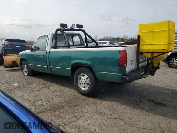 1988 Chevrolet Silverado 1500 with VIN 1GCDK14K8JE202800, listed as a Copart auction lot 53239605 with 186,894 mi miles and Salvage Title. Bid and sale history available at DreamBid. Image 2.