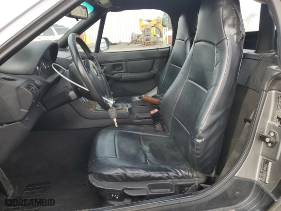 2001 BMW Z3 2.5i with VIN WBACN33401LK48695, listed as a Copart auction lot 47415275 with 86,667 mi miles and Salvage Title. Bid and sale history available at carsss.com. Image 7.