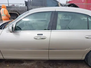 2006 Lincoln Town Car Signature z VIN 1LNHM81W66Y604098, wystawiony jako IAAI lot #42063391 z przebiegiem 93 541 mil mil oraz . Historia ofert i sprzedaży dostępna na DreamBid. Obrazek 14.