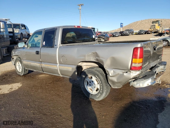 1999 Chevrolet Silverado 1500 LS with VIN 2GCEC19T5X1201987, listed as a Copart auction lot 43392405 with 332,753 mi miles and Salvage Title. Bid and sale history available at carsss.com. Image 2.