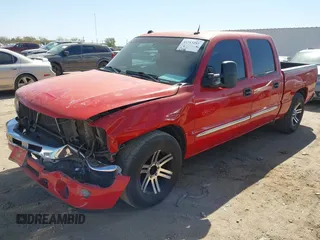 2005 GMC Sierra 1500 SLE z VIN 2GTEC13T951199456, wystawiony jako IAAI lot #41713285 z przebiegiem 219 386 mil mil oraz . Historia ofert i sprzedaży dostępna na DreamBid. Obrazek 6.