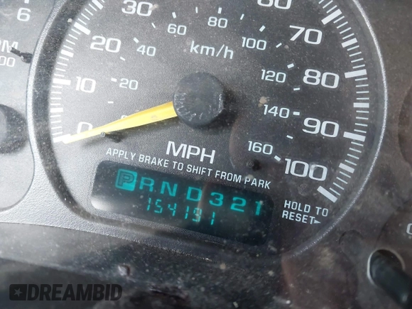 2002 Chevrolet Suburban LT with VIN 3GNEC16T02G312958, listed as a IAAI auction lot 41571427 with 154,191 mi miles. Bid and sale history available at carsss.com. Image 15.