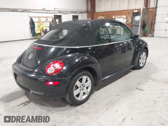 2007 Volkswagen Beetle with VIN 3VWRG31Y47M402407, listed as a IAAI auction lot 41719012 with 67,540 mi miles and . Bid and sale history available at DreamBid. Image 4.