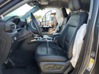 2023 Ford Explorer XLT z VIN 1FMSK7DH0PGA02971, wystawiony jako Copart lot #53623885 z przebiegiem 5 233 mil mil oraz Szkoda całkowita • Salvage title. Historia ofert i sprzedaży dostępna na DreamBid. Obrazek 7.