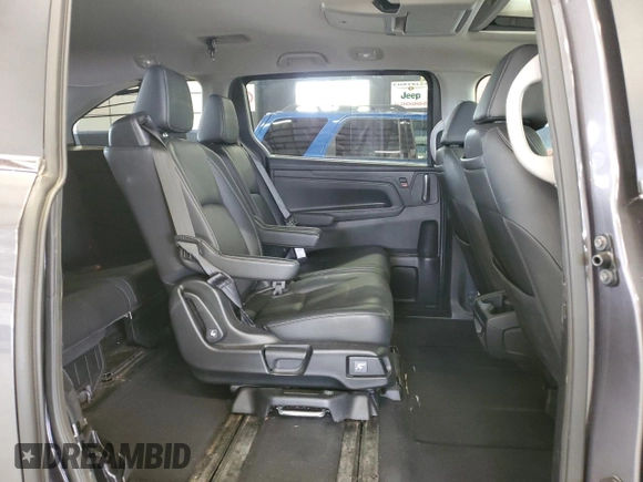 2022 Honda Odyssey Touring with VIN 5FNRL6H83NB061024, listed as a Copart auction lot 55073695 with 31,440 mi miles and Salvage title. Bid and sale history available at DreamBid. Image 11.