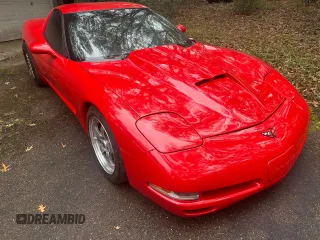 2000 Chevrolet Corvette with VIN 1G1YY22G5Y5130686, listed as a Copart auction lot 44815335 with 30,000 mi miles and Clean Title. Bid and sale history available at carsss.com. Image 1.