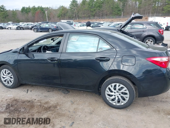 2018 Toyota Corolla L z VIN 2T1BURHEXJC003206, wystawiony jako IAAI lot #42109973 z przebiegiem 90 831 mil mil oraz . Historia ofert i sprzedaży dostępna na DreamBid. Obrazek 14.