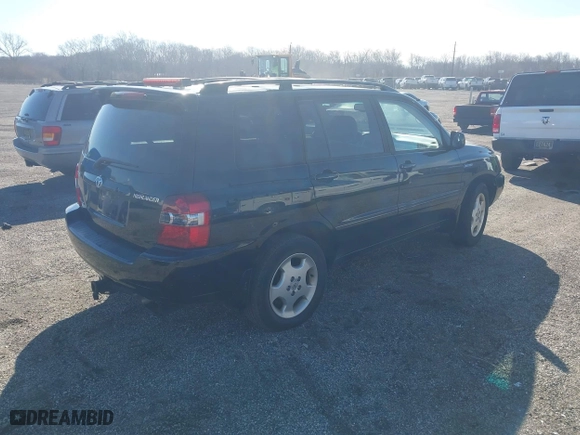 2006 Toyota Highlander w/3rd Row with VIN JTEEP21A660150722, listed as a IAAI auction lot 41765178 with 246,090 mi miles. Bid and sale history available at carsss.com. Image 4.