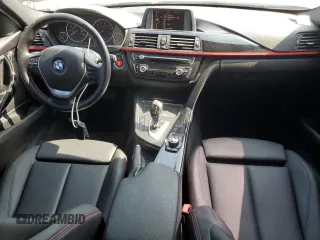 2013 BMW 3 Series 328i z VIN WBA3A5C53DF356540, wystawiony jako Copart lot #62729845 z przebiegiem 155 470 mil mil oraz Szkoda całkowita • Salvage title. Historia ofert i sprzedaży dostępna na DreamBid. Obrazek 8.