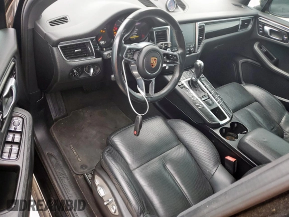 2018 Porsche Macan with VIN WP1AA2A50JLB22833, listed as a Copart auction lot 51190495 with 129,985 mi miles and Clean Title. Bid and sale history available at DreamBid. Image 8.