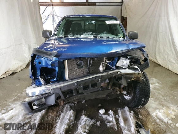 2005 GMC Canyon SLE Z71 with VIN 1GTDT196X58146680, listed as a Copart auction lot 88249155 with 0 mi miles and Salvage Title. Bid and sale history available at carsss.com. Image 5.