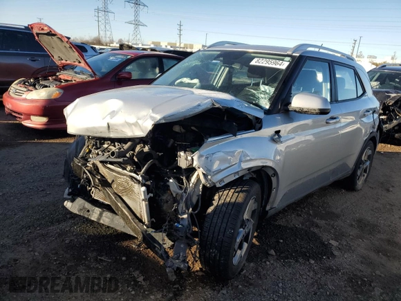2023 Hyundai Venue Limited z VIN KMHRC8A38PU218109, wystawiony jako Copart lot #82295964 z przebiegiem 61 796 mil mil oraz Szkoda całkowita • Salvage title. Historia ofert i sprzedaży dostępna na DreamBid. Obrazek 1.