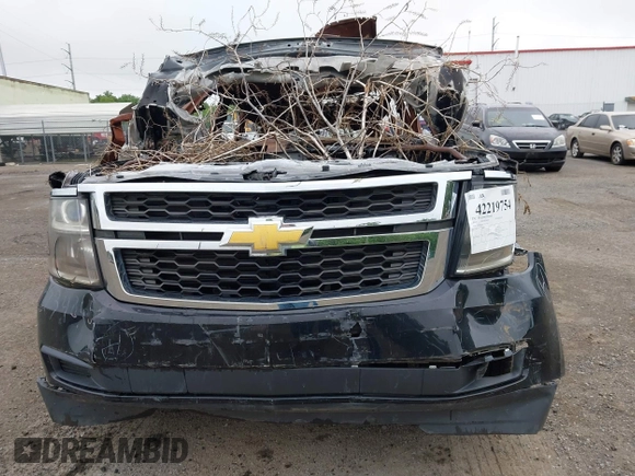 2017 Chevrolet Suburban LT with VIN 1GNSKHKC5HR235341, listed as a IAAI auction lot 42219754 with Not Provided miles and . Bid and sale history available at DreamBid. Image 11.