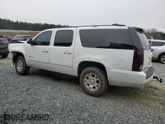 2014 GMC Yukon XL SLT with VIN 1GKS1KE07ER150544, listed as a Copart auction lot 88395425 with 223,209 mi miles and Salvage Title. Bid and sale history available at carsss.com. Image 2.