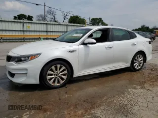 2017 Kia Optima LX z VIN 5XXGT4L34HG171055, wystawiony jako Copart lot #58781335 z przebiegiem 142 986 mil mil oraz Szkoda całkowita • Salvage title. Historia ofert i sprzedaży dostępna na DreamBid. Obrazek 1.