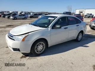 2011 Ford Focus SE with VIN 1FAHP3FN2BW184060, listed as a Copart auction lot 44130645 with 100,192 mi miles and Clean Title. Bid and sale history available at carsss.com. Image 1.