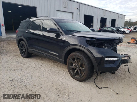 2024 Ford Explorer ST-Line with VIN 1FMSK7KH4RGA79798, listed as a Copart auction lot 83866364 with 7,899 mi miles and Non Repairable. Bid and sale history available at carsss.com. Image 4.