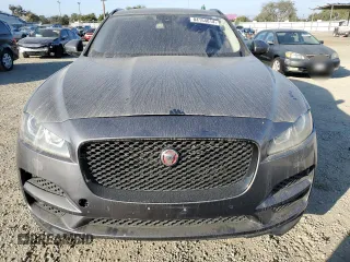 2017 Jaguar F-Pace 35t Premium with VIN SADCJ2BV6HA097553, listed as a Copart auction lot 84154014 with 172,005 mi miles and Clean title. Bid and sale history available at DreamBid. Image 5.