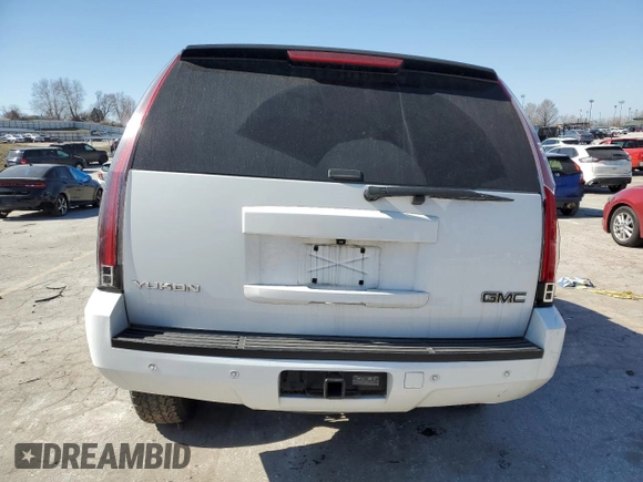 2013 GMC Yukon SLT with VIN 1GKS2CE04DR339542, listed as a Copart auction lot 48569335 with 211,132 mi miles and Salvage Title. Bid and sale history available at carsss.com. Image 6.