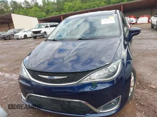 2018 Chrysler Pacifica Touring Plus with VIN 2C4RC1FG9JR261689, listed as a IAAI auction lot 42261105 with 66,622 mi miles and . Bid and sale history available at DreamBid. Image 12.