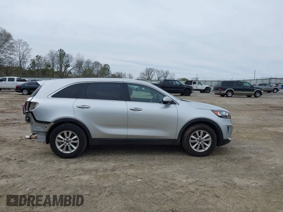 2019 Kia Sorento LX V6 with VIN 5XYPG4A5XKG489337, listed as a IAAI auction lot 41848949 with 101,510 mi miles. Bid and sale history available at carsss.com. Image 14.