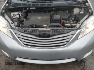 2013 Toyota Sienna XLE z VIN 5TDDK3DCXDS059559, wystawiony jako Copart lot #58291655 z przebiegiem 97 591 mil mil oraz Czysty tytuł • Clean title. Historia ofert i sprzedaży dostępna na DreamBid. Obrazek 12.
