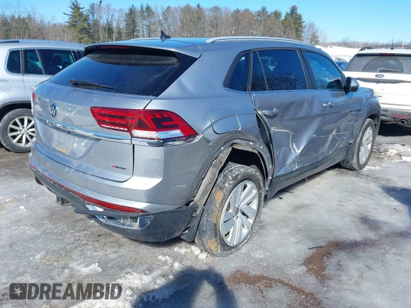2021 Volkswagen Atlas SE with VIN 1V2KE2CA4MC228516, listed as a IAAI auction lot 41630396 with 53,946 mi miles and . Bid and sale history available at DreamBid. Image 4.