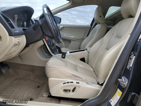 2015 Volvo XC60 T5 Drive-E Premier Plus with VIN YV440MDC0F2603540, listed as a Copart auction lot 46448395 with 181,645 mi miles and Clean Title. Bid and sale history available at carsss.com. Image 7.