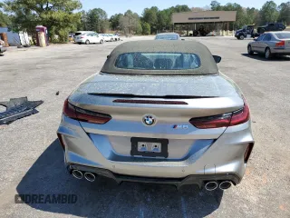 2020 BMW M8 Competition z VIN WBSDZ0C08LCD28171, wystawiony jako Copart lot #47561694 z przebiegiem Nie podano mil oraz . Historia ofert i sprzedaży dostępna na DreamBid. Obrazek 6.