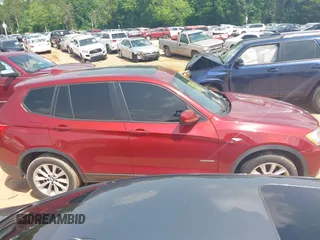 2014 BMW X3 xDrive28i z VIN 5UXWX9C57E0D18661, wystawiony jako IAAI lot #42273737 z przebiegiem 203 170 mil mil oraz . Historia ofert i sprzedaży dostępna na DreamBid. Obrazek 13.