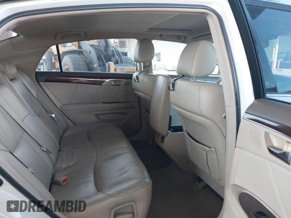 2008 Toyota Avalon XL with VIN 4T1BK36B78U319523, listed as a IAAI auction lot 42078852 with 177,972 mi miles. Bid and sale history available at carsss.com. Image 8.
