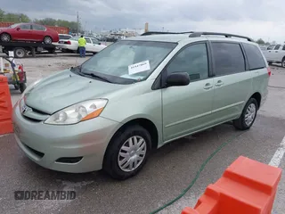 2007 Toyota Sienna CE with VIN 5TDZK23C27S063188, listed as a IAAI auction lot 41947069 with 186,542 mi miles. Bid and sale history available at carsss.com. Image 2.