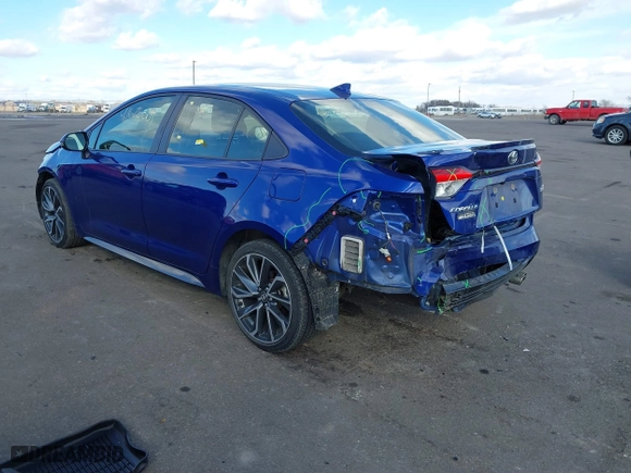 2021 Toyota Corolla SE with VIN JTDS4MCE6MJ062014, listed as a IAAI auction lot 41676601 with 23,902 mi miles. Bid and sale history available at carsss.com. Image 3.