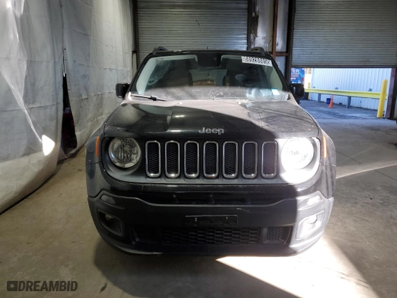 2017 Jeep Renegade Latitude with VIN ZACCJABB2HPF28255, listed as a Copart auction lot 88928885 with 41,456 mi miles and Clean Title. Bid and sale history available at carsss.com. Image 5.
