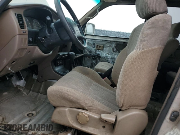 1999 Toyota 4Runner SR5 z VIN JT3GN86RXX0097565, wystawiony jako Copart lot #59844465 z przebiegiem Nie podano mil oraz Czysty tytuł • Clean title. Historia ofert i sprzedaży dostępna na DreamBid. Obrazek 7.