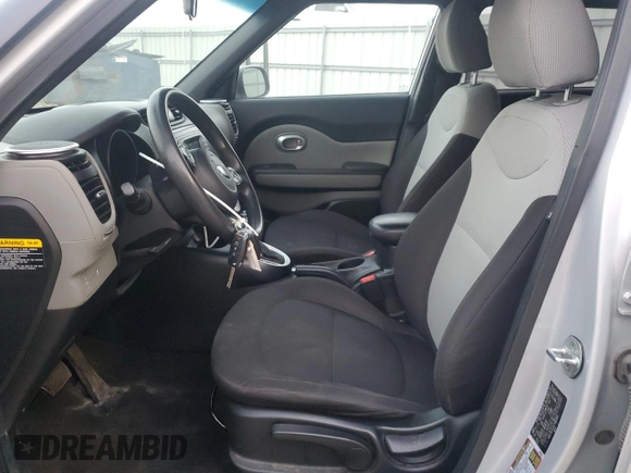2015 Kia Soul with VIN KNDJN2A25F7810869, listed as a Copart auction lot 83112324 with 118,490 mi miles and Salvage Title. Bid and sale history available at carsss.com. Image 7.
