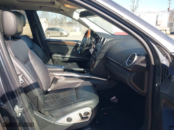 2011 Mercedes-Benz GL-Class GL 450 with VIN 4JGBF7BE3BA682308, listed as a IAAI auction lot 41729779 with 129,771 mi miles. Bid and sale history available at carsss.com. Image 5.