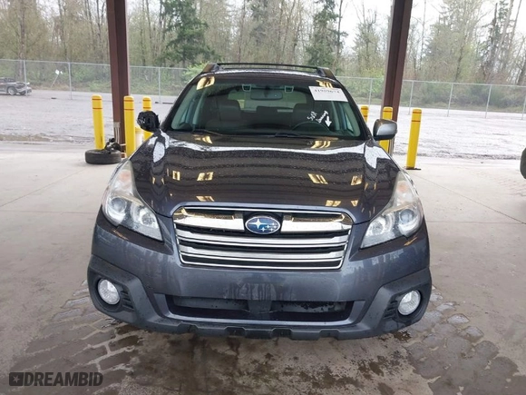 2014 Subaru Outback 3.6R Limited with VIN 4S4BRDPCXE2283410, listed as a IAAI auction lot 41959674 with 197,524 mi miles. Bid and sale history available at carsss.com. Image 12.