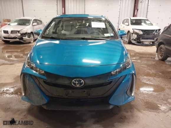 2017 Toyota Prius Prime Plus with VIN JTDKARFP0H3035372, listed as a IAAI auction lot 41394221 with NaN miles. Bid and sale history available at carsss.com. Image 12.