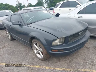 2007 Ford Mustang GT Deluxe with VIN 1ZVHT82H775355835, listed as a IAAI auction lot 42157832 with Not provided miles and . Bid and sale history available at DreamBid. Image 1.
