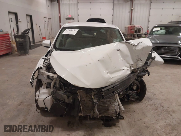 2017 Nissan Sentra SV with VIN 3N1AB7AP3HY357809, listed as a IAAI auction lot 41868646 with Not Provided miles and . Bid and sale history available at DreamBid. Image 6.