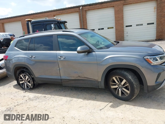 2021 Volkswagen Atlas SE with VIN 1V2DP2CA6MC500115, listed as a IAAI auction lot 42503213 with 49,898 mi miles and . Bid and sale history available at DreamBid. Image 13.