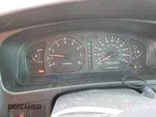 1998 Toyota Sienna LE with VIN 4T3ZF13C6WU021800, listed as a Copart auction lot 50575625 with 225,106 mi miles and Salvage Title. Bid and sale history available at DreamBid. Image 9.
