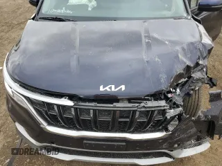 2024 Kia Carnival LX with VIN KNDNB4H39R6303228, listed as a Copart auction lot 78284124 with 8,738 mi miles and Salvage Title. Bid and sale history available at carsss.com. Image 12.