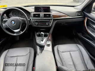 2014 BMW 3 Series 328i z VIN WBA3A5G5XENP33334, wystawiony jako Copart lot #65854585 z przebiegiem 93 359 mil mil oraz Czysty tytuł • Clean title. Historia ofert i sprzedaży dostępna na DreamBid. Obrazek 9.