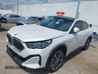 2025 BMW X2 xDrive28i with VIN WBX63GM06S5066386, listed as a IAAI auction lot 41812615 with 1,598 mi miles. Bid and sale history available at carsss.com. Image 17.
